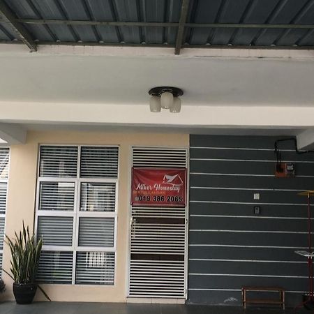 סרי איסקנדר Miker Homestay מראה חיצוני תמונה