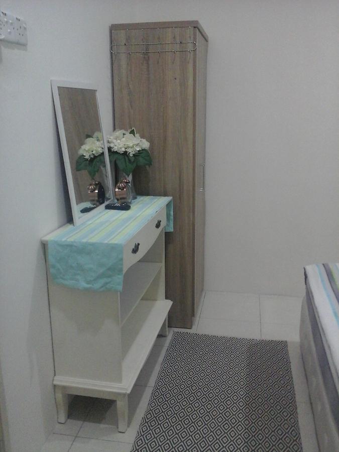 סרי איסקנדר Miker Homestay מראה חיצוני תמונה