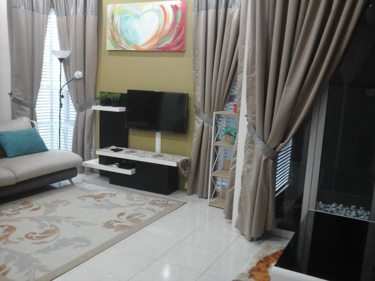 סרי איסקנדר Miker Homestay מראה חיצוני תמונה