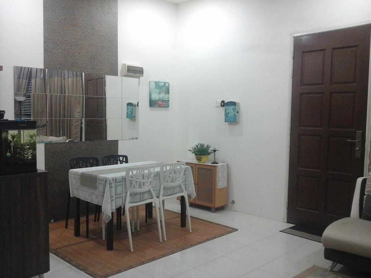 סרי איסקנדר Miker Homestay מראה חיצוני תמונה